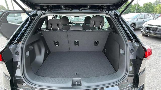 2027 Chevrolet Bolt LT FWD