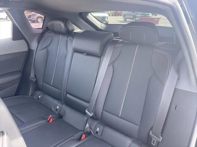 2025 Cadillac iQ Luxury 2 AWD