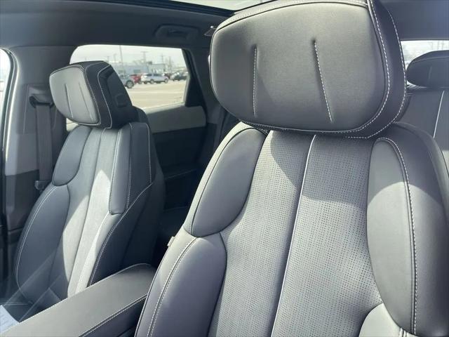 2025 Cadillac iQ Luxury 2 AWD