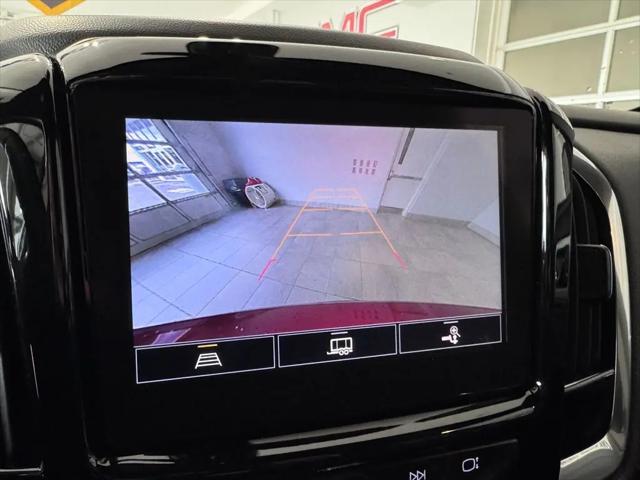 2023 Chevrolet Traverse AWD LT Leather