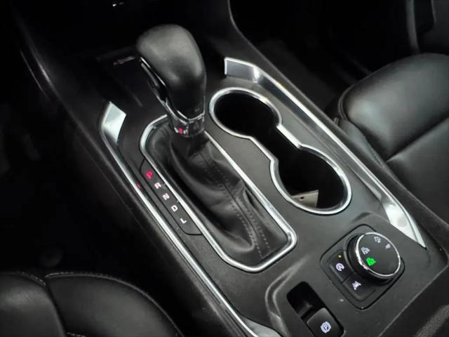 2023 Chevrolet Traverse AWD LT Leather