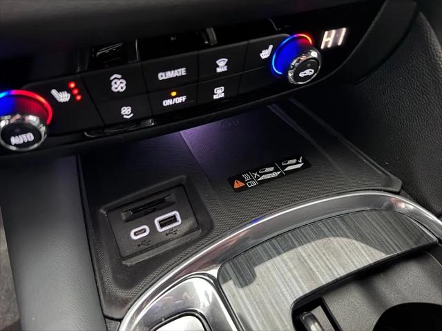 2023 Buick Enclave Essence AWD