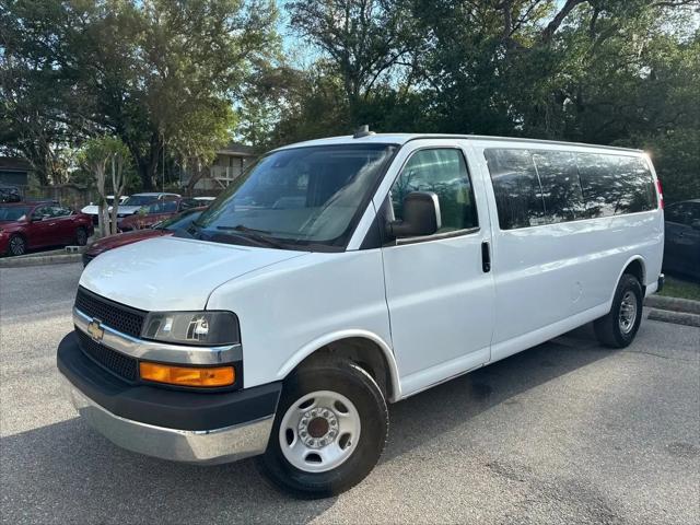 2020 Chevrolet Express Passenger RWD 3500 Extended Wheelbase LT