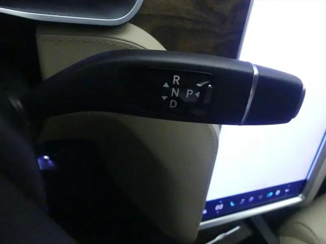 2017 Tesla Model S 75D