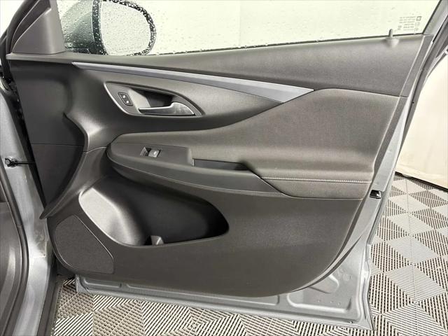 2026 Buick NV Preferred FWD