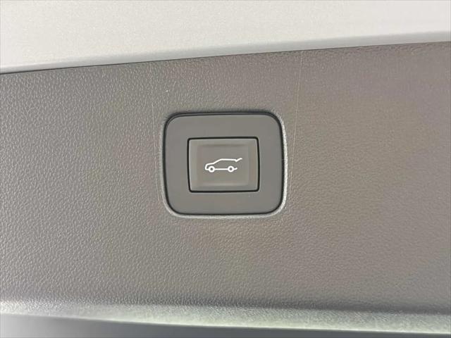 2026 Buick NV Preferred FWD