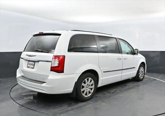 2014 Chrysler Town & Country Touring