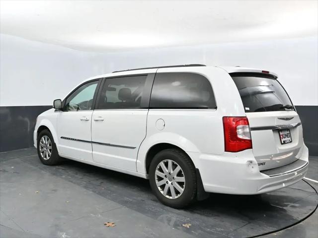 2014 Chrysler Town & Country Touring