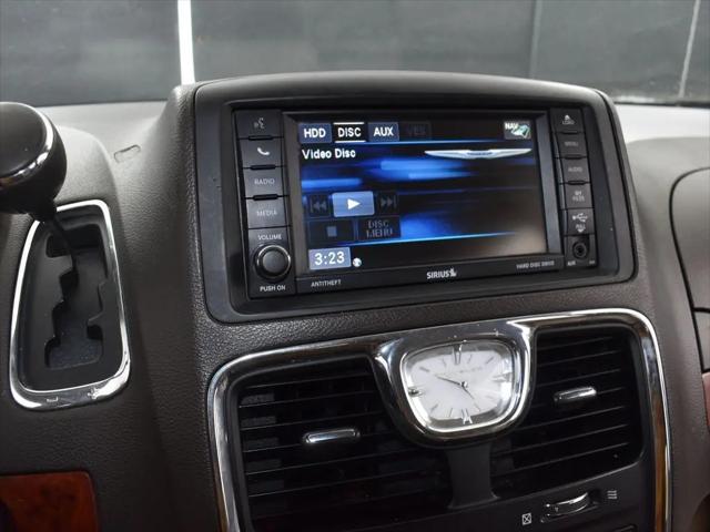 2014 Chrysler Town & Country Touring