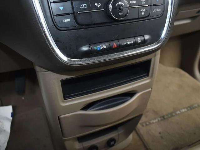 2014 Chrysler Town & Country Touring