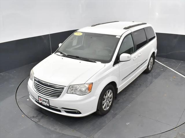 2014 Chrysler Town & Country Touring