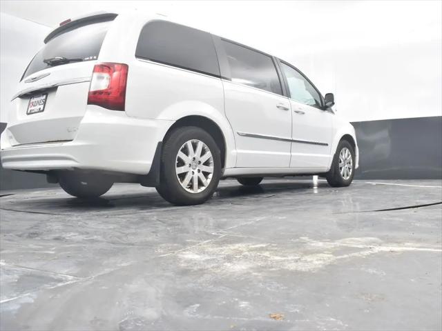 2014 Chrysler Town & Country Touring