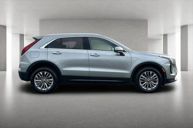 2025 Cadillac XT4 FWD Premium Luxury