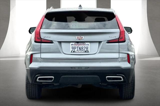 2025 Cadillac XT4 FWD Premium Luxury
