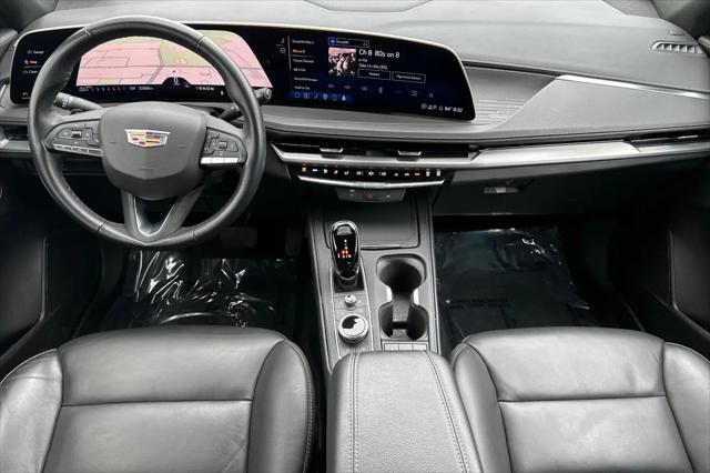 2025 Cadillac XT4 FWD Premium Luxury