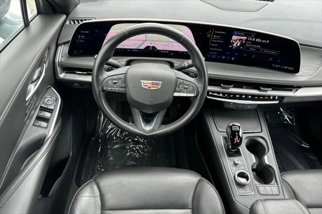 2025 Cadillac XT4 FWD Premium Luxury