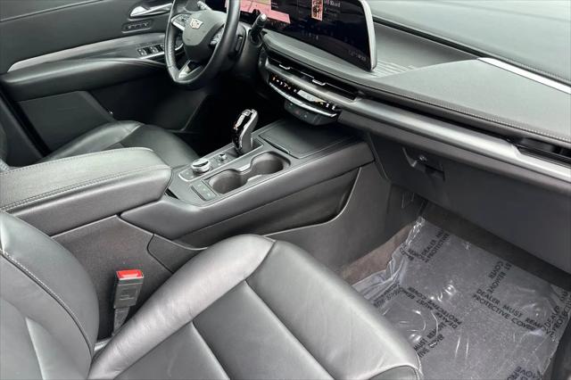 2025 Cadillac XT4 FWD Premium Luxury