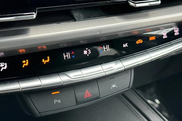 2025 Cadillac XT4 FWD Premium Luxury