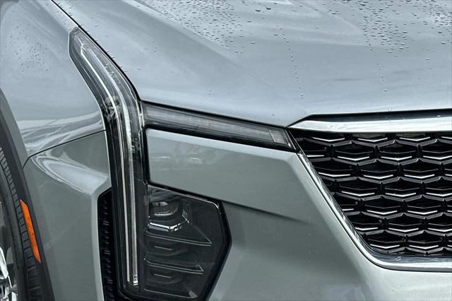2025 Cadillac XT4 FWD Premium Luxury