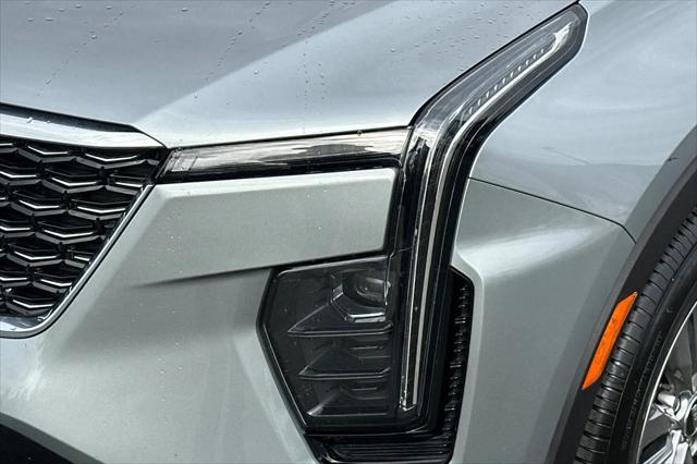 2025 Cadillac XT4 FWD Premium Luxury