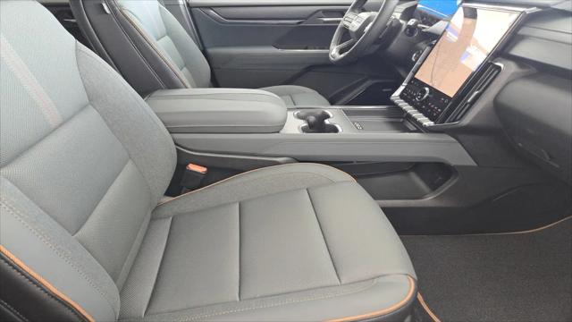 2026 GMC Acadia AT4 AWD