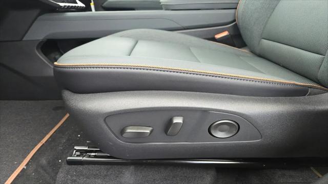 2026 GMC Acadia AT4 AWD