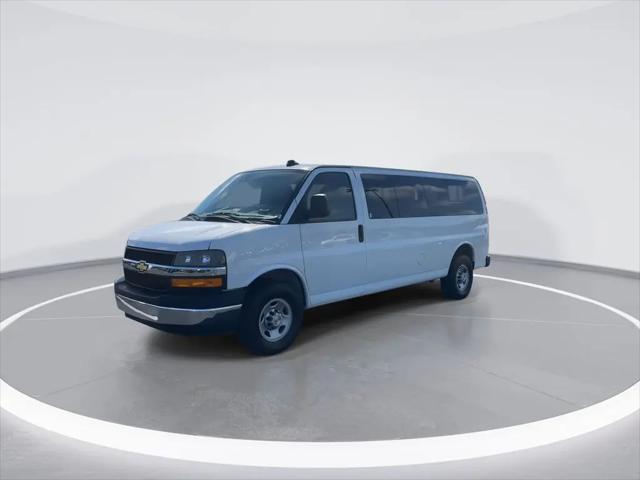 2023 Chevrolet Express Passenger RWD 3500 Extended Wheelbase LT