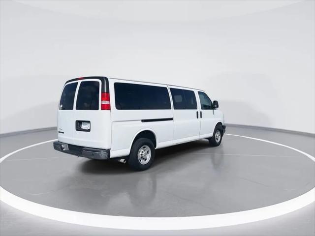2023 Chevrolet Express Passenger RWD 3500 Extended Wheelbase LT