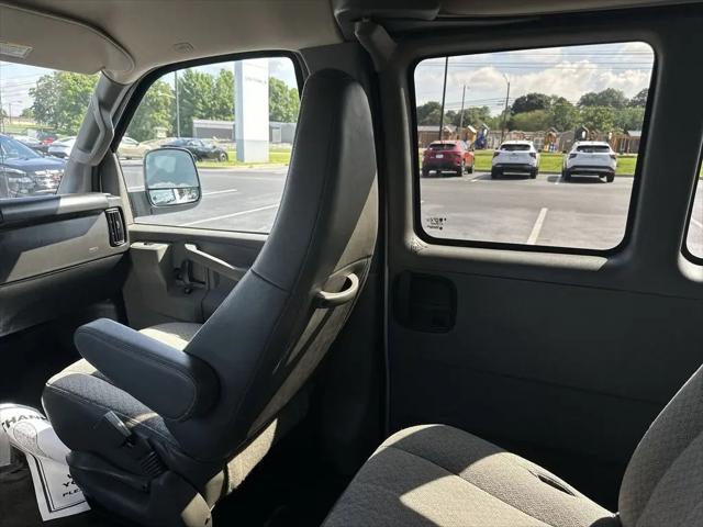 2023 Chevrolet Express Passenger RWD 3500 Extended Wheelbase LT