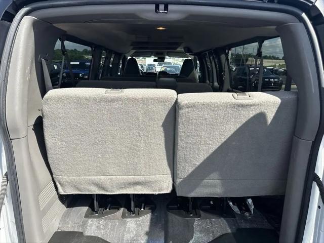 2023 Chevrolet Express Passenger RWD 3500 Extended Wheelbase LT
