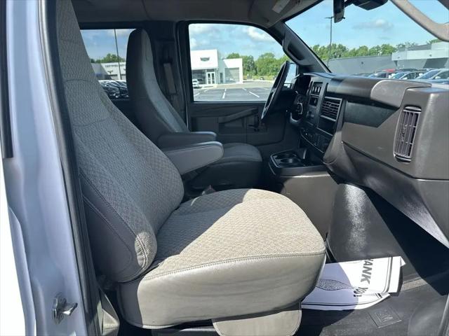 2023 Chevrolet Express Passenger RWD 3500 Extended Wheelbase LT