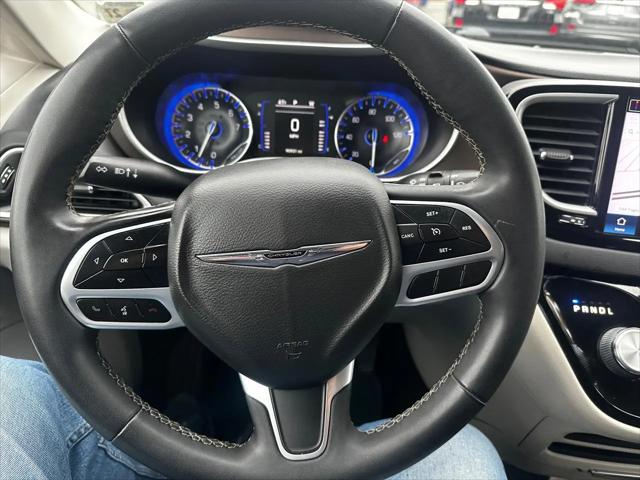 2022 Chrysler Voyager LX