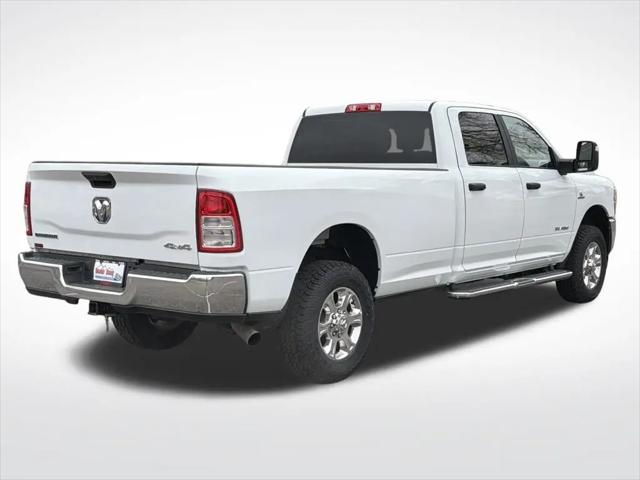 2024 Ram 3500 Big Horn Crew Cab 4x4 8' Box