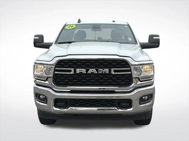 2024 Ram 3500 Big Horn Crew Cab 4x4 8' Box