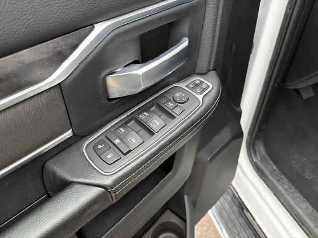 2024 Ram 3500 Big Horn Crew Cab 4x4 8' Box