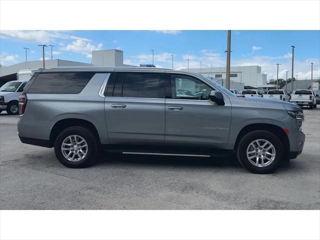 2024 Chevrolet Suburban 4WD LT