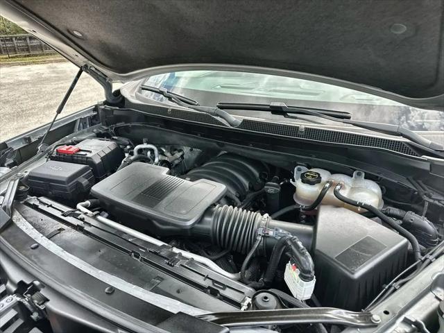 2024 Chevrolet Suburban 4WD LT