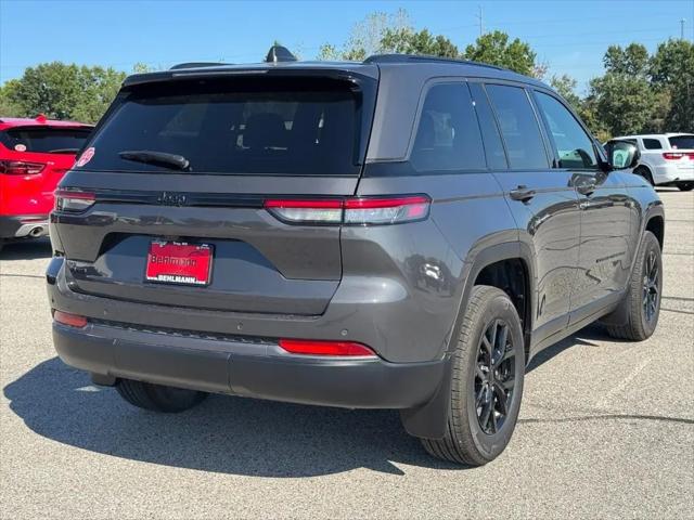 2026 Jeep Grand Cherokee Altitude 4x4