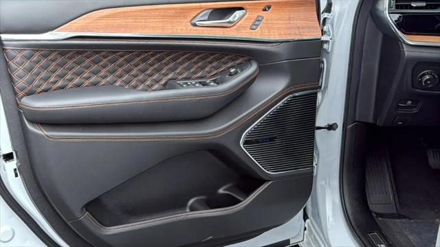 2026 Jeep Grand Cherokee L Summit 4x4
