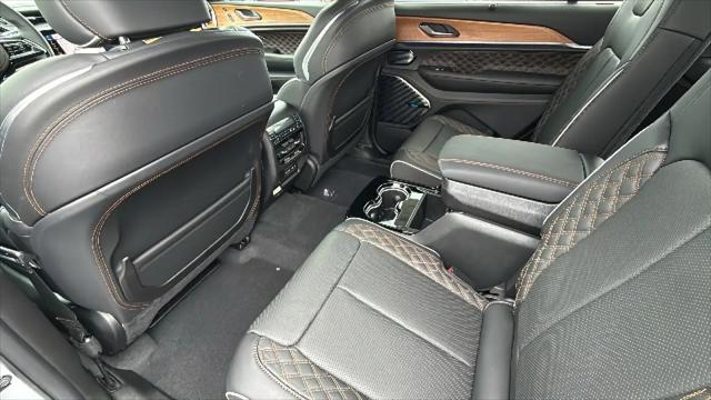 2026 Jeep Grand Cherokee L Summit 4x4