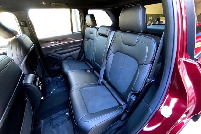 2026 Jeep Grand Cherokee Altitude 4x4