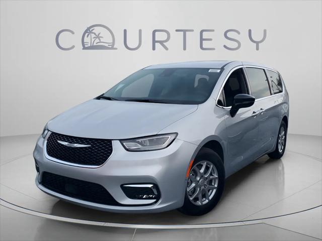 2026 Chrysler Pacifica Select for sale in Tampa, FL