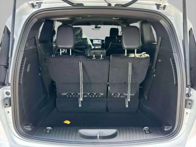 2026 Chrysler Voyager LX
