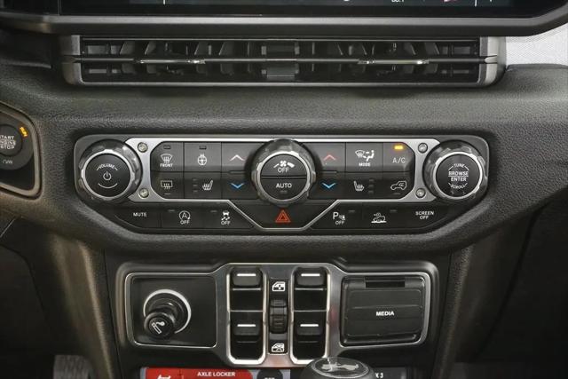 2024 Jeep Wrangler 4-Door Willys 4x4