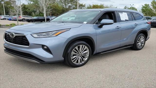 2022 Toyota Highlander Platinum
