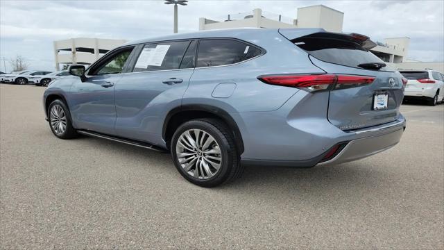 2022 Toyota Highlander Platinum