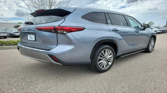 2022 Toyota Highlander Platinum