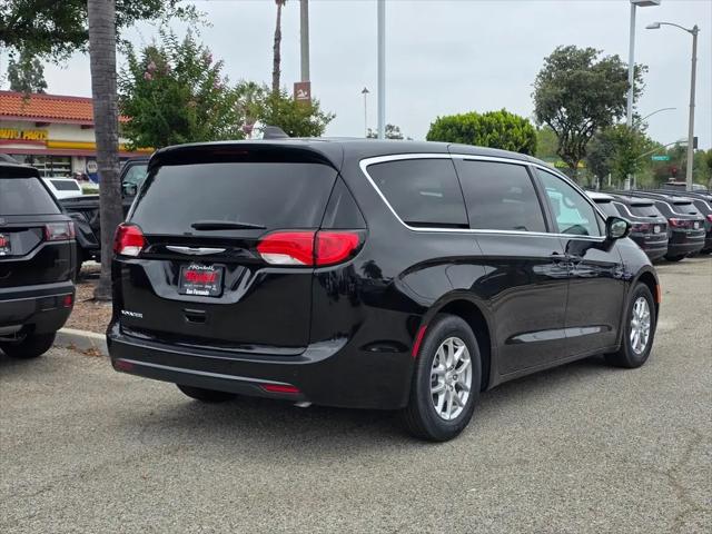 2026 Chrysler Voyager LX