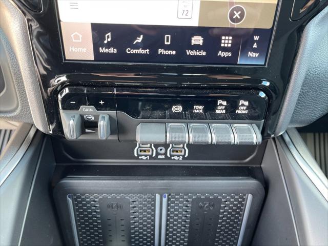 2026 Ram 3500 Big Horn Crew Cab 4x4 8' Box