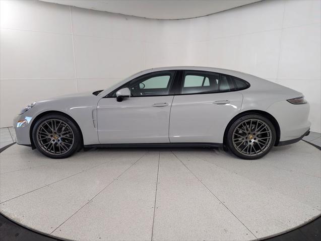 2023 Porsche Panamera 4 Platinum Edition